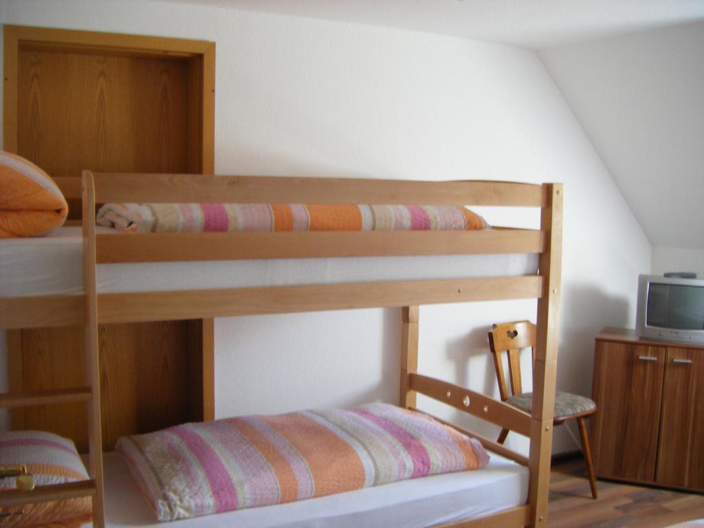 Gasthof Kreuz Hotel ไฮเทอร์สไฮม์ ภายนอก รูปภาพ