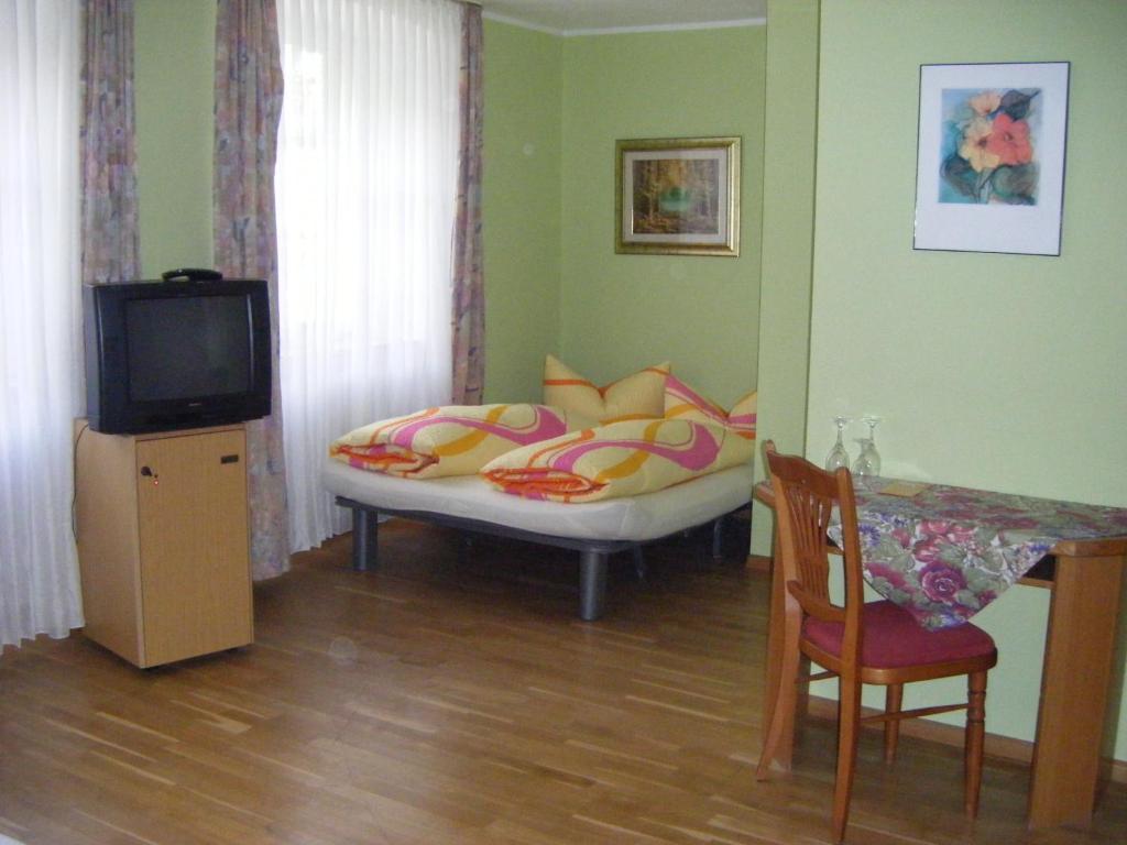 Gasthof Kreuz Hotel ไฮเทอร์สไฮม์ ห้อง รูปภาพ