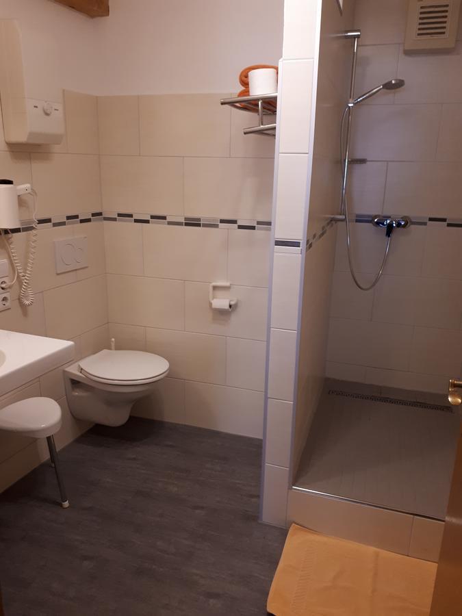 Gasthof Kreuz Hotel ไฮเทอร์สไฮม์ ภายนอก รูปภาพ